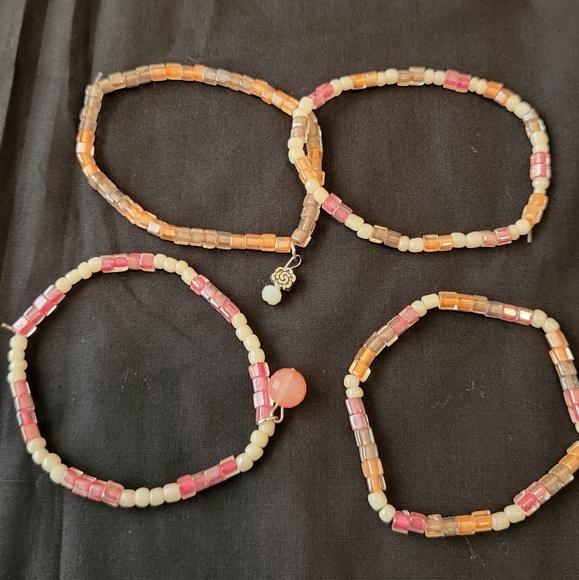 Handmade Glass Bead Set of 4 Stretch Bracelets - Picture 4 of 6